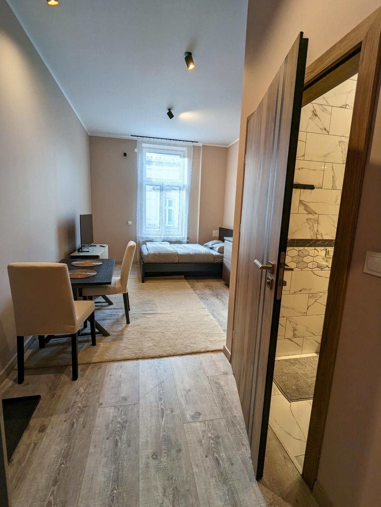 Apartment A1 In Downtown Of Krasków Eksteriør bilde